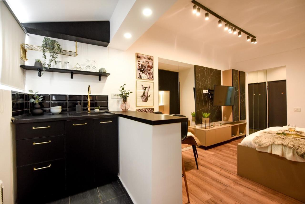 Calea Victoriei Modern Studio - Escape In The City Center Bucareste Exterior foto