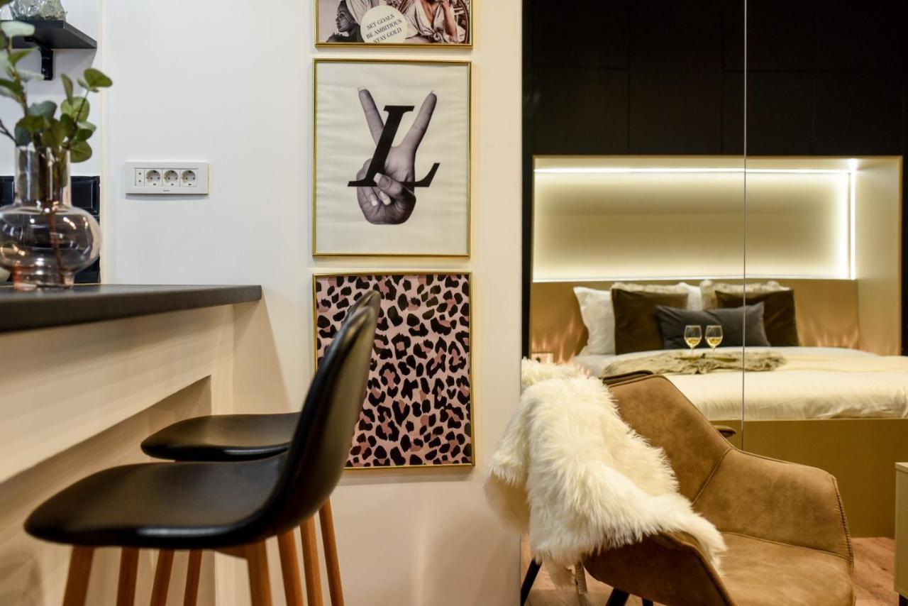 Calea Victoriei Modern Studio - Escape In The City Center Bucareste Exterior foto